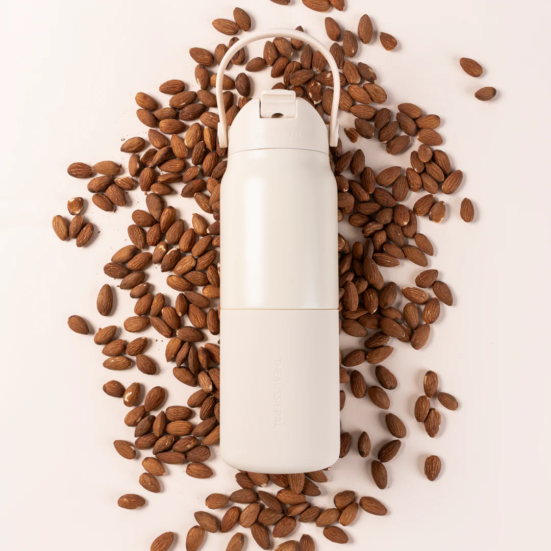 Insulated Bottle 1L - Image 133
