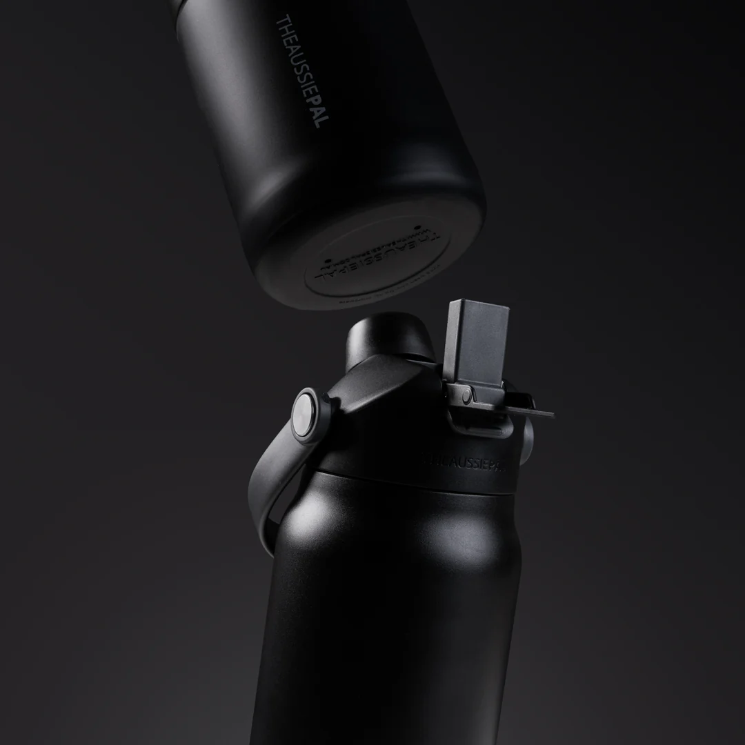 Insulated Bottle 1L - Image 48