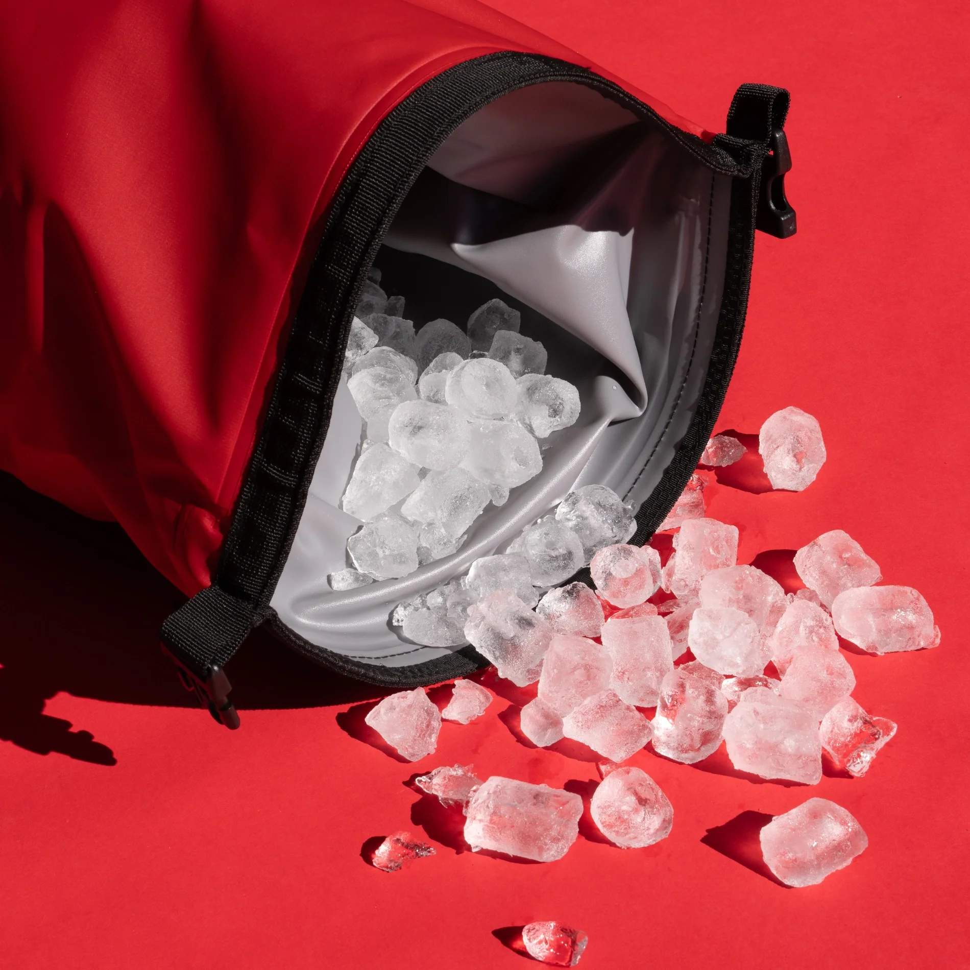 Insulated Cooler Backpack 35L - Image 26